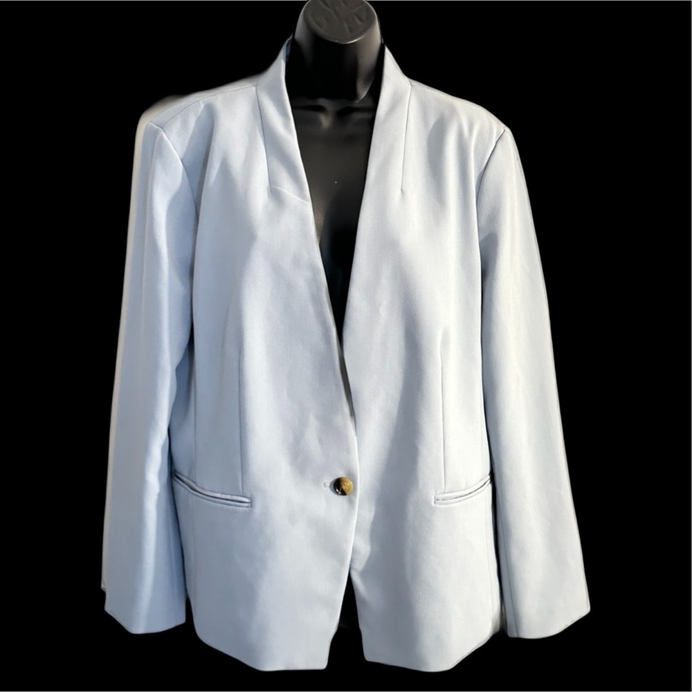 Ann Taylor 16 baby blue one button blazer with liner